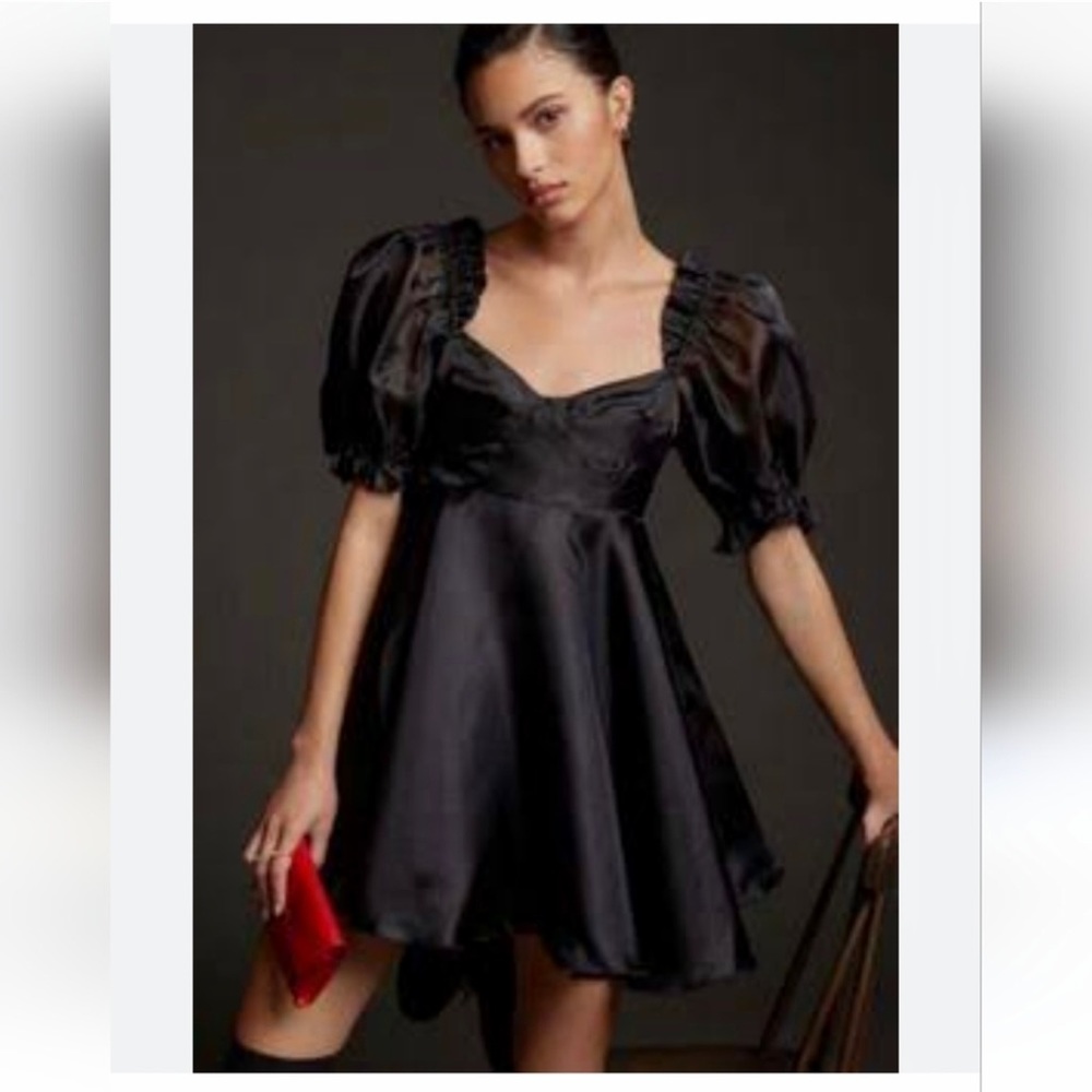 Selkie Black Swan Parliament Dress (M)